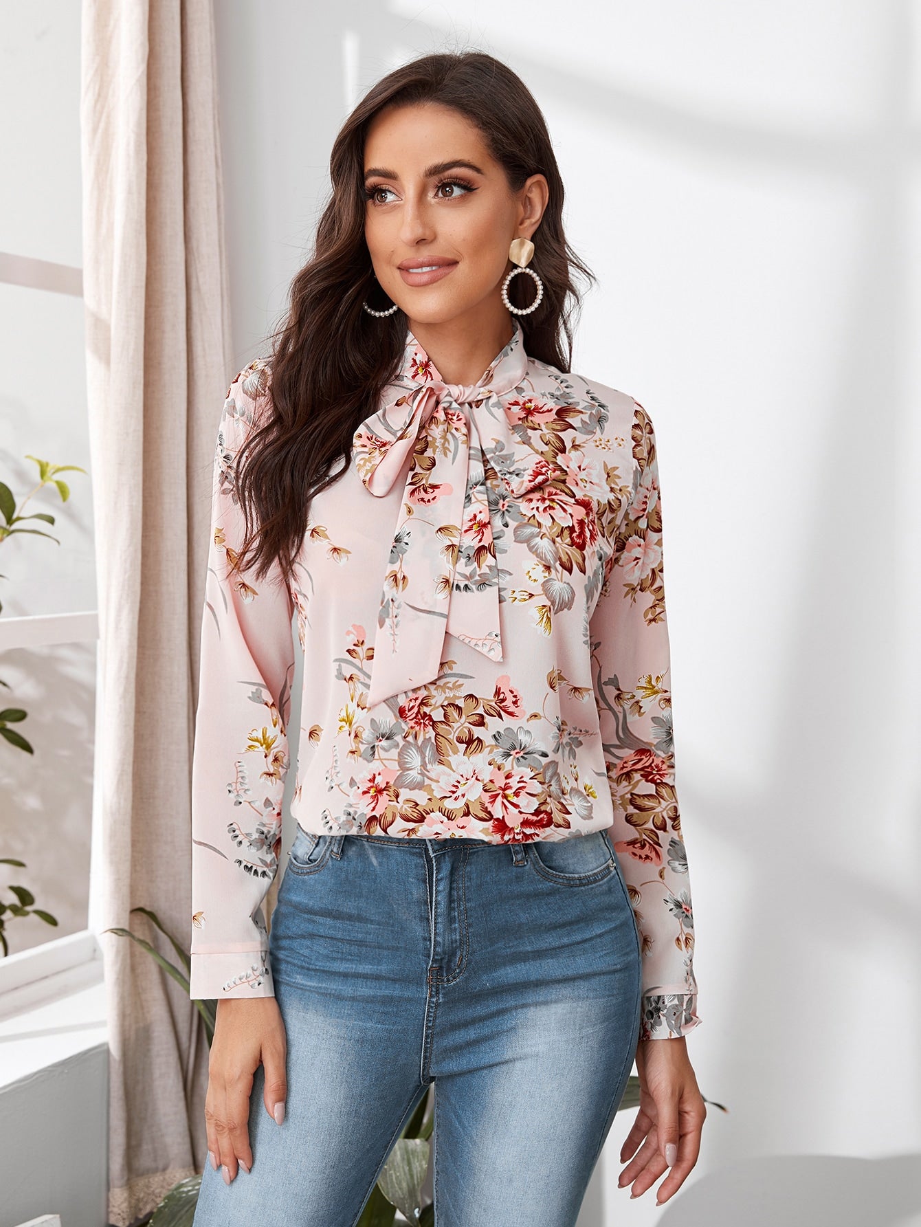 Floral Print Pussycat Bow Top